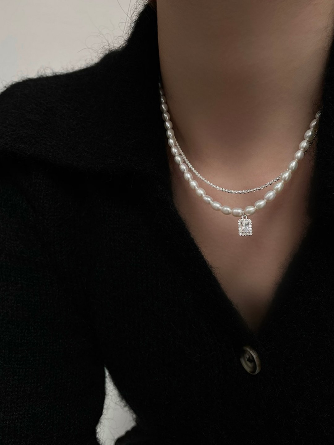 Perl Necklace ax01 - AXES