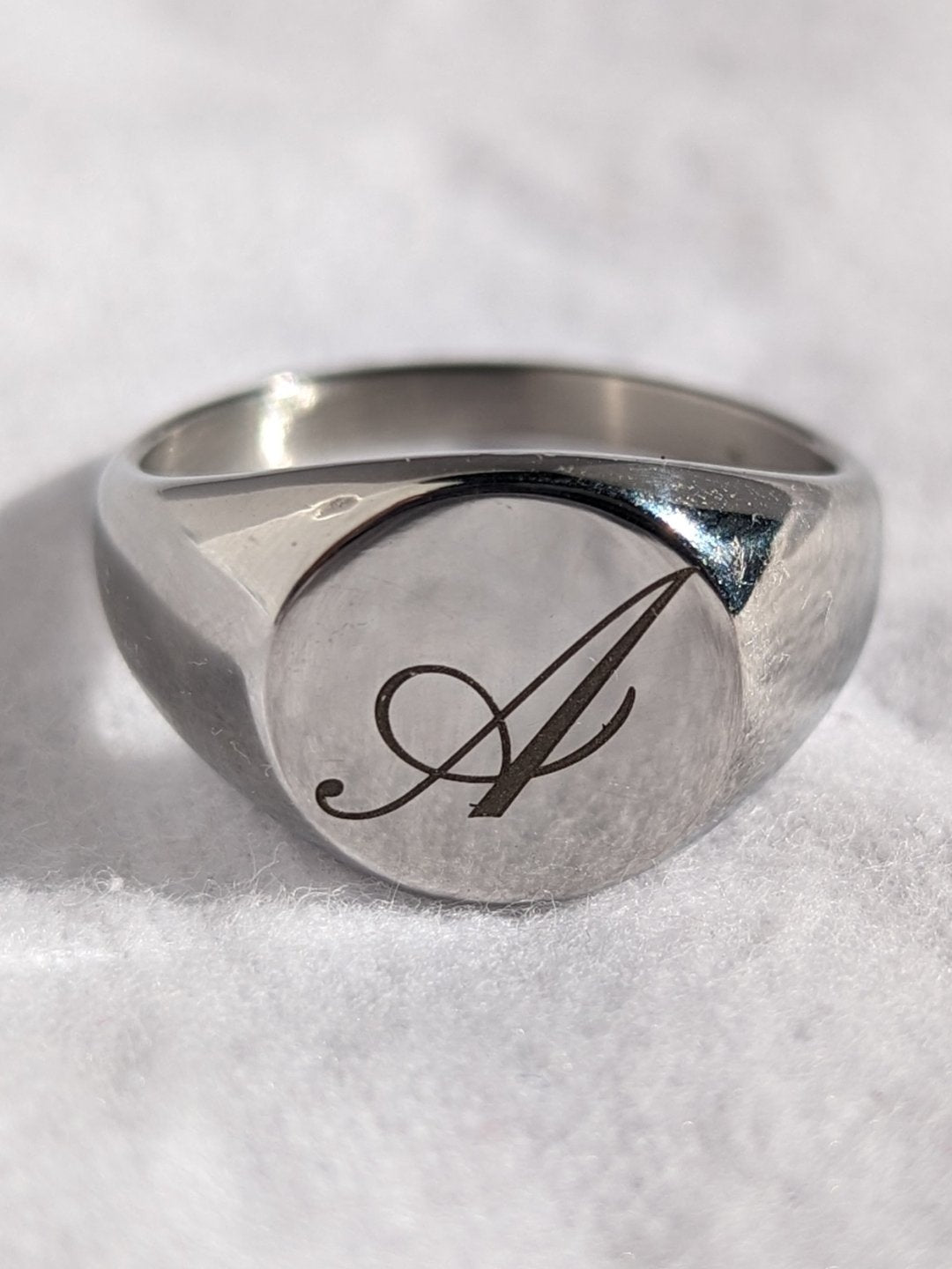 Signet ring ax01 - AXES