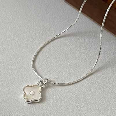Leaf Clover Necklace【Silver925】