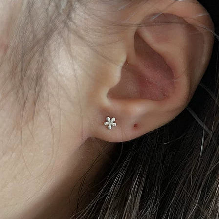 Mini Flower Pierce【Silver925】